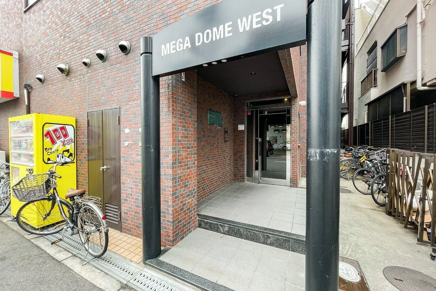 شقة Megadome West أوساكا اليابان